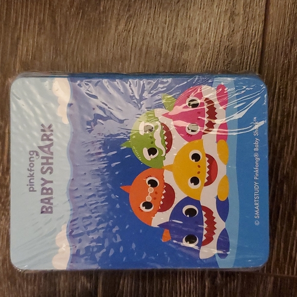 BABY SHARK LET’S GO HUNT GAME - Picture 4 of 6